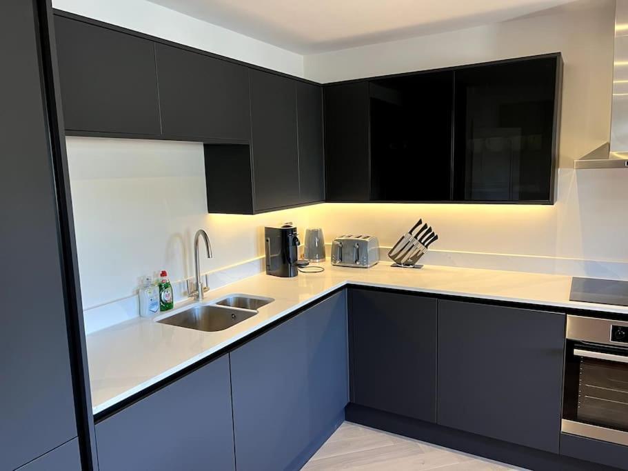 Apartments In The Heart Of Richmond, London Richmond  Luaran gambar